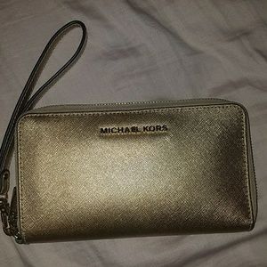 Michael Kors phone wallet